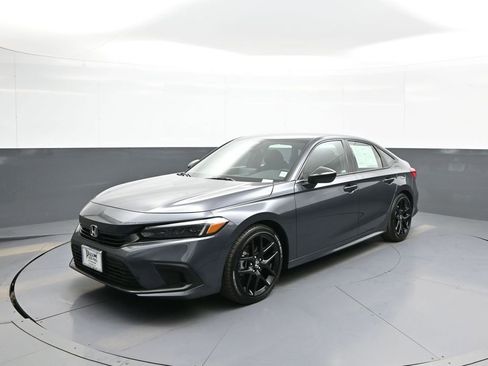 Used 2024 Honda Civic Sport image 1