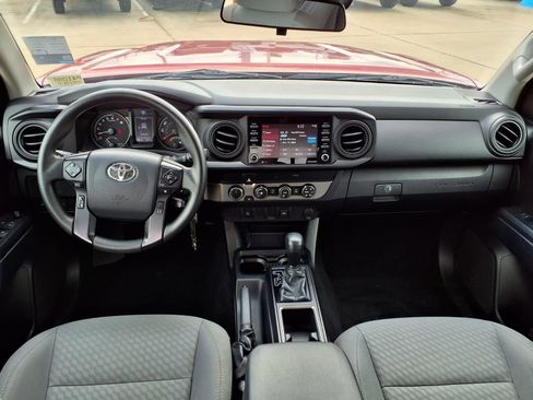 Used 2020 Toyota Tacoma SR AWD/4WD image 11