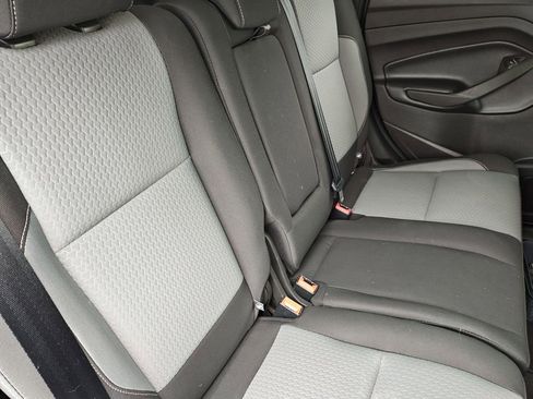 Used 2019 Ford Escape SE image 29