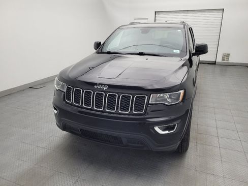 Used 2019 Jeep Grand Cherokee Laredo AWD/4WD image 15