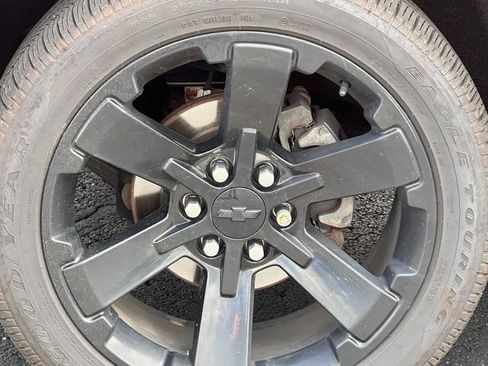 Used 2018 Chevrolet Silverado 1500 LT w/ Rally 2 Edition AWD/4WD image 6