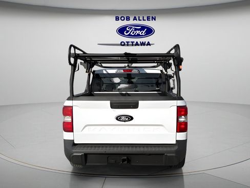 Used 2025 Ford Maverick XLT w/ Equipment Group 302A image 7