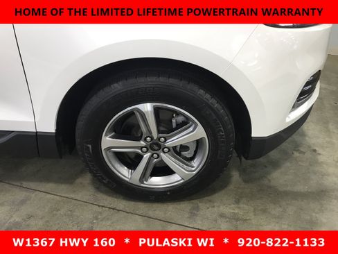Used 2024 Ford Edge SEL w/ Convenience Package AWD/4WD image 3