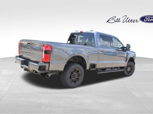 New 2026 Ford F250 Lariat w/ Black Appearance Package AWD/4WD image 3