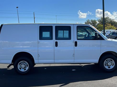 Certified 2023 Chevrolet Express 2500 w/ Driver Convenience Package image 4