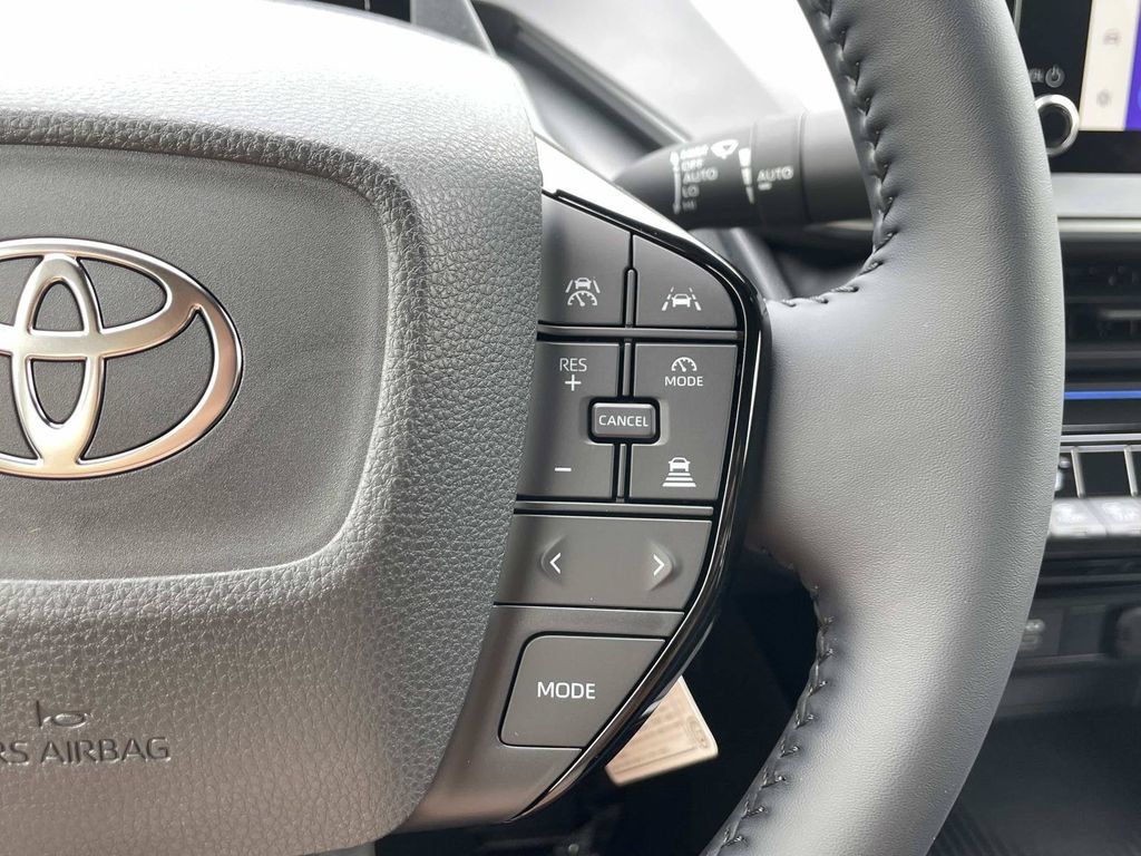 New 2026 Toyota Prius Plug-In Hybrid FWD image 30