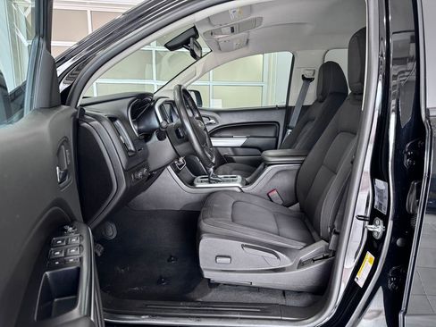 Certified 2022 Chevrolet Colorado LT w/ LT Convenience Package image 9