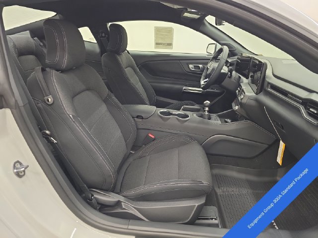 New 2026 Ford Mustang GT w/ GT Performance Package RWD image 8