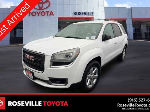 Used 2016 GMC Acadia SLE image 1