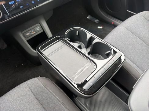 New 2026 Hyundai Ioniq 5 SE AWD/4WD image 16