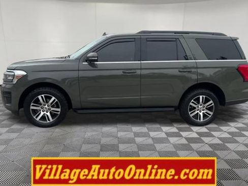 Used 2024 Ford Expedition XLT AWD/4WD image 51