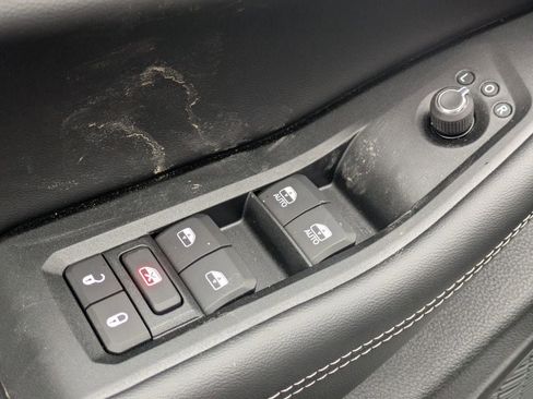 New 2026 Jeep Grand Cherokee Altitude AWD/4WD image 11