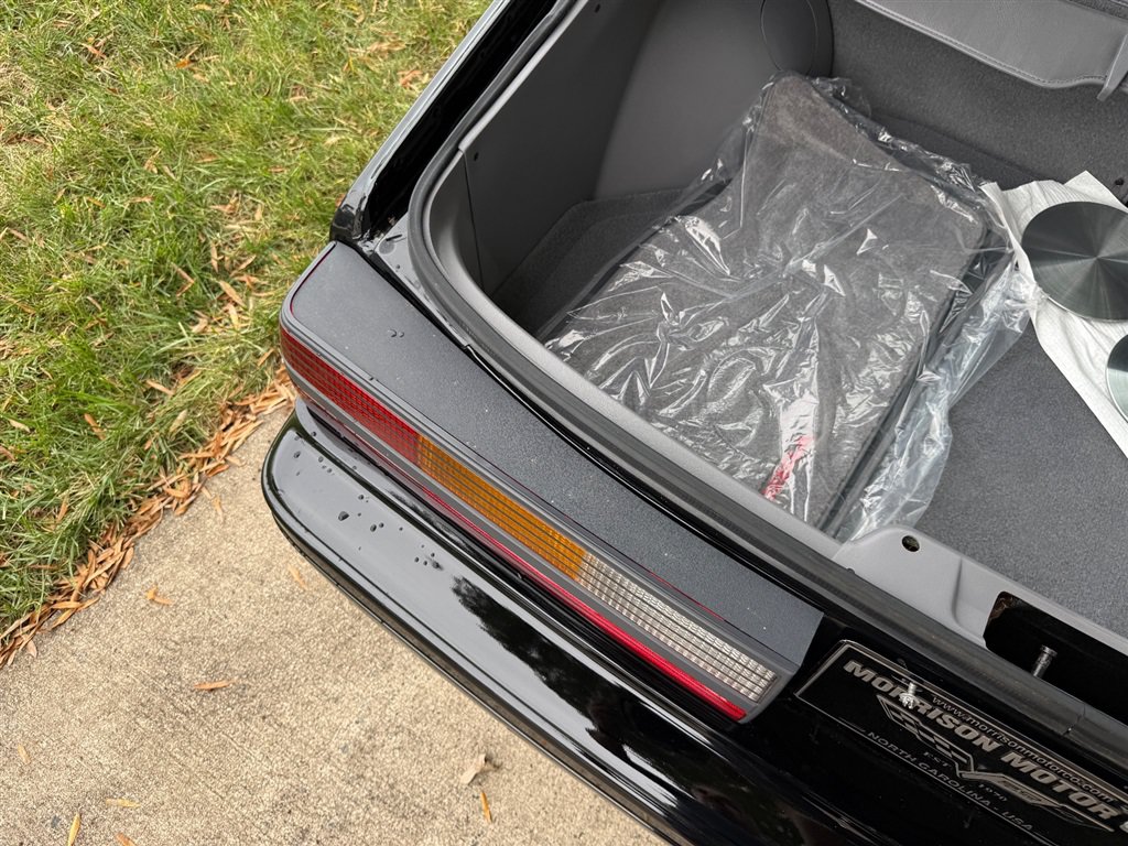 Used 1993 Ford Mustang Cobra RWD image 81