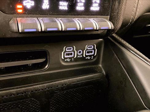 Used 2022 RAM 1500 Limited image 32