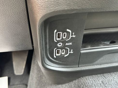 Used 2025 RAM 2500 Big Horn AWD/4WD image 22