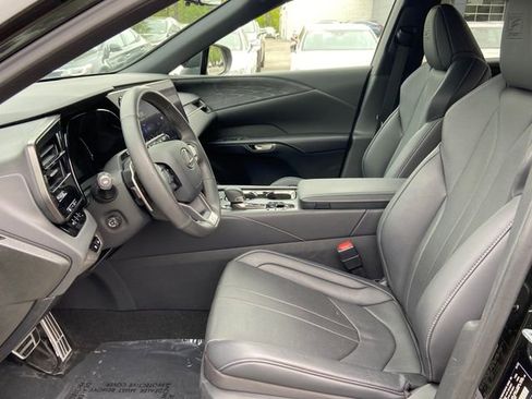Certified 2023 Lexus RX 350 F Sport w/ Cold Area Package AWD/4WD image 24