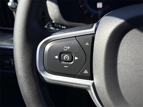 Used 2022 Volvo XC60 T8 Inscription Expression image 25