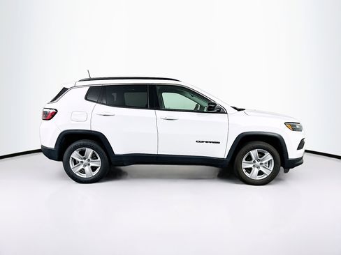 Used 2022 Jeep Compass Latitude w/ Convenience Group AWD/4WD image 10