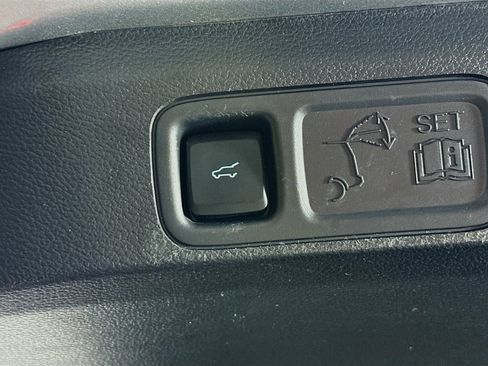 Used 2023 Ford Expedition XLT AWD/4WD image 29