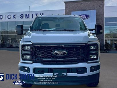 New 2026 Ford F350 Lariat w/ Black Appearance Package