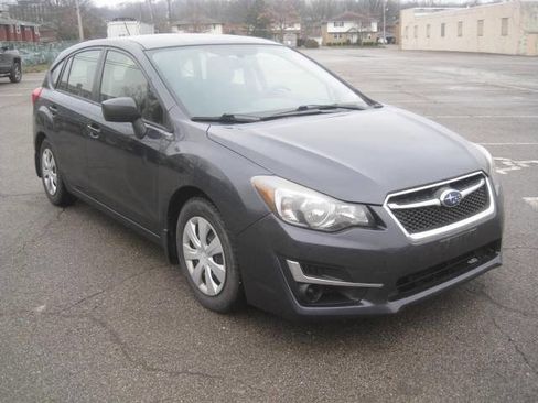 Used 2016 Subaru Impreza 2.0i image 3