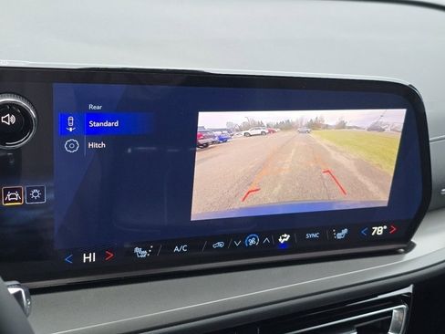 New 2026 Chevrolet Traverse LT w/ Midnight/Sport Edition image 7