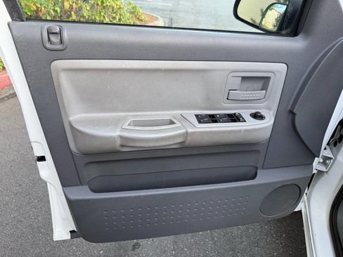 Used 2006 Dodge Dakota SLT w/ Sport Appearance Group image 56