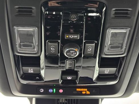 New 2026 GMC Yukon XL Elevation w/ Elevation Premium Package AWD/4WD image 28
