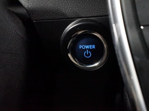 Used 2017 Toyota Camry LE FWD image 21