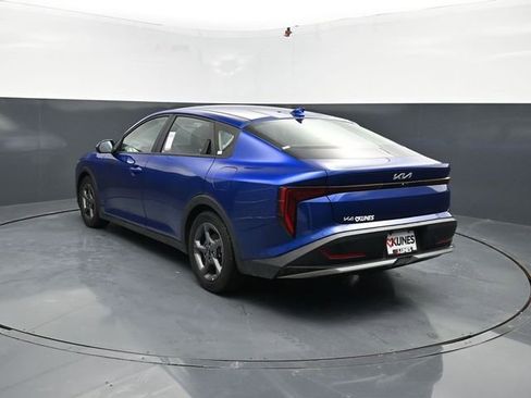 Used 2025 Kia K4 LXS image 7