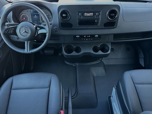 New 2025 Mercedes-Benz Sprinter 2500 image 13