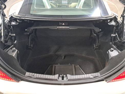 Used 2014 Mercedes-Benz SLK 350 image 10