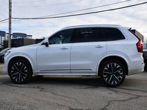 Certified 2025 Volvo XC90 B6 Plus image 4