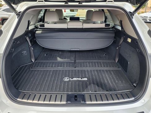 Used 2022 Lexus RX 350L Luxury image 15