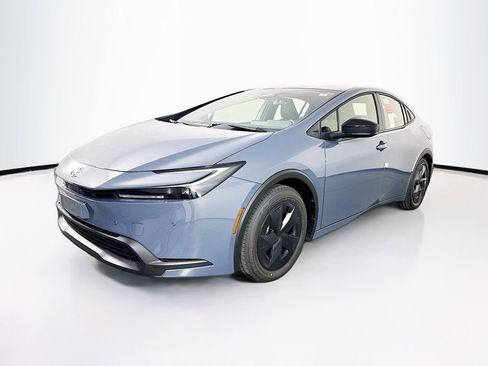 New 2026 Toyota Prius LE image 3