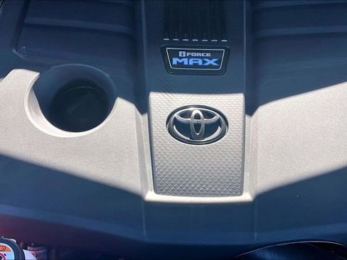 Used 2024 Toyota Sequoia Limited image 35