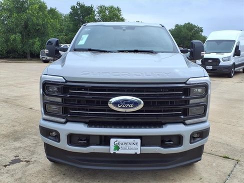 New 2026 Ford F250 Platinum AWD/4WD image 9