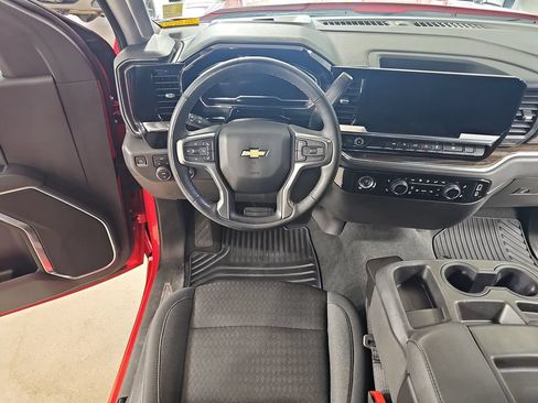 Used 2023 Chevrolet Silverado 1500 LT AWD/4WD image 19