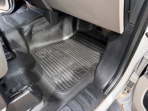 Used 2019 Ford F250 XL w/ Power Equipment Group image 24