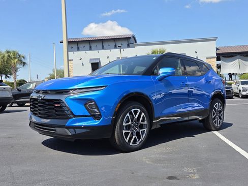 New 2026 Chevrolet Blazer RS w/ Enhanced Convenience Package FWD image 2