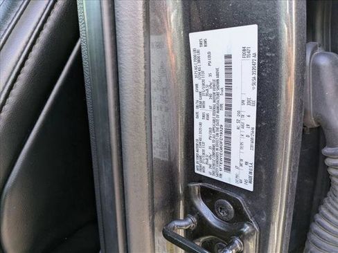 Used 2016 Ford F150 Platinum w/ Equipment Group 701A Luxury image 20