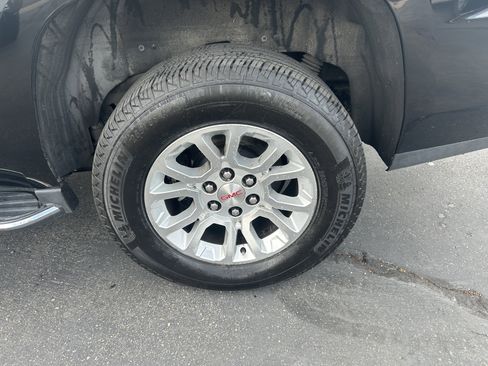 Used 2020 GMC Yukon SLT image 11