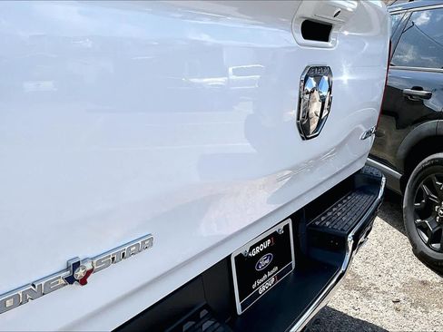 Used 2019 RAM 1500 Big Horn RWD image 14