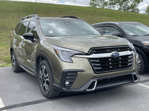 Certified 2024 Subaru Ascent Touring AWD/4WD image 1
