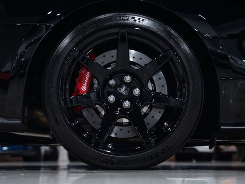 Used 2018 Ford Mustang Shelby GT350R w/ GT350R Equipment Group 920A RWD image 43