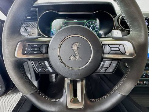 Used 2020 Ford Mustang Shelby GT500 w/ Carbon Fiber Track Pack RWD image 13