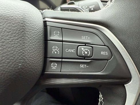 New 2025 Jeep Grand Cherokee Altitude AWD/4WD image 26