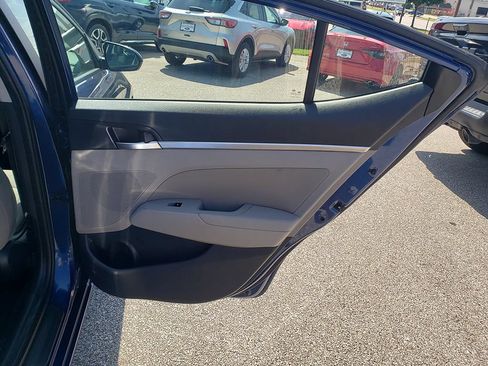 Used 2020 Hyundai Elantra Value Edition w/ Cargo Package (C1) FWD image 18