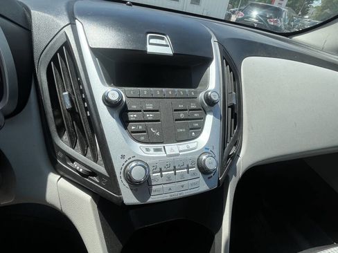 Used 2015 Chevrolet Equinox LS image 11