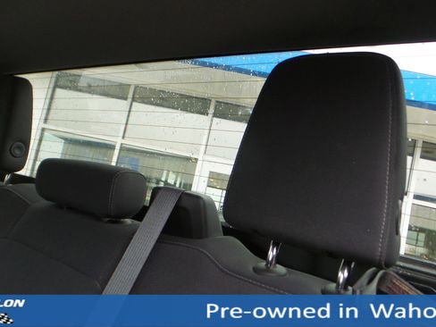 Used 2021 Chevrolet Silverado 2500 LT w/ Convenience Package image 20